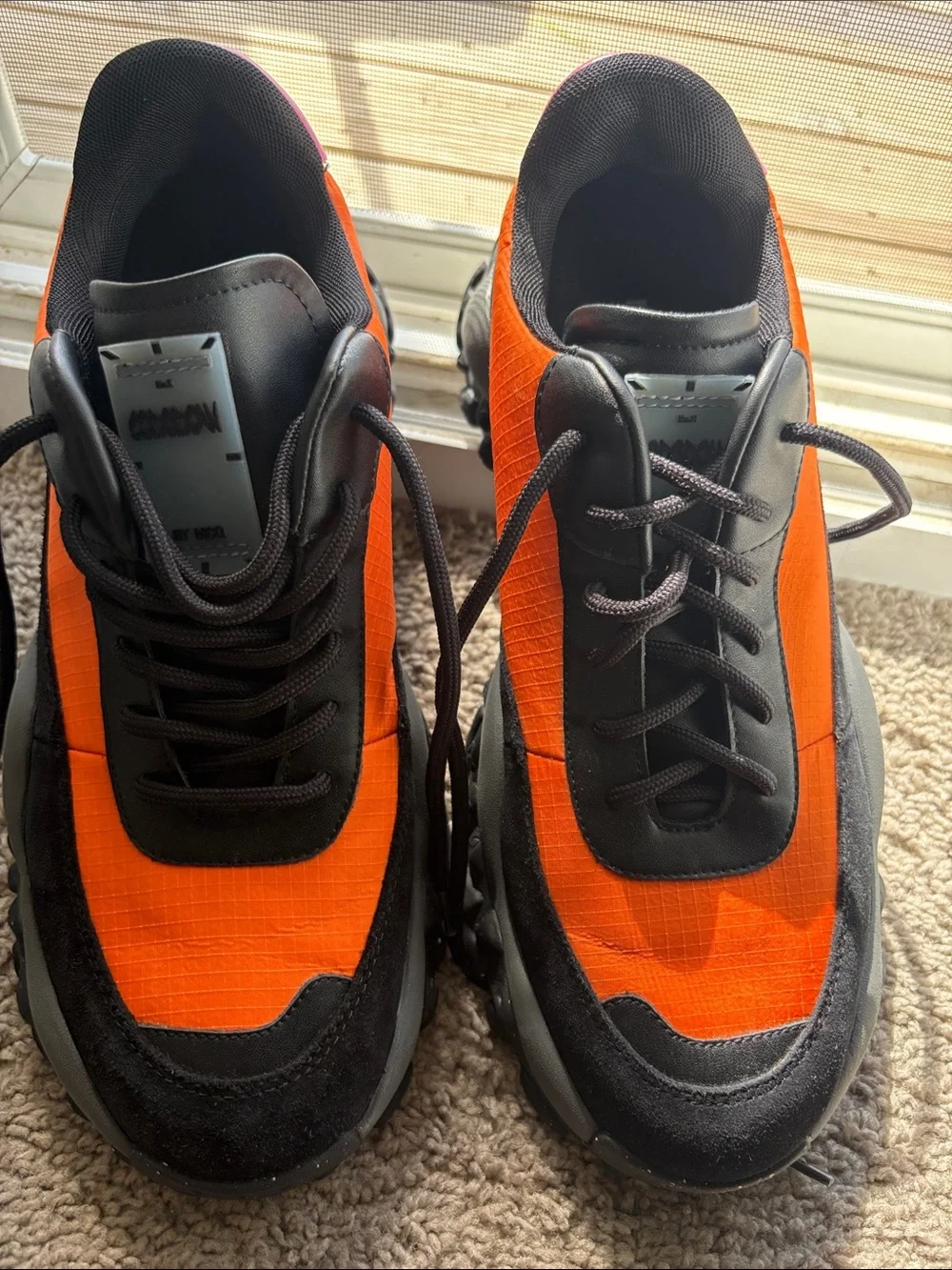 MCQ Alexander McQueen Aratana Chunky Sneakers - Orange/Black/Pink